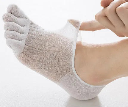 Modal five-finger boat socks in black, showing ultra-thin invisible design for low-cut shoes.