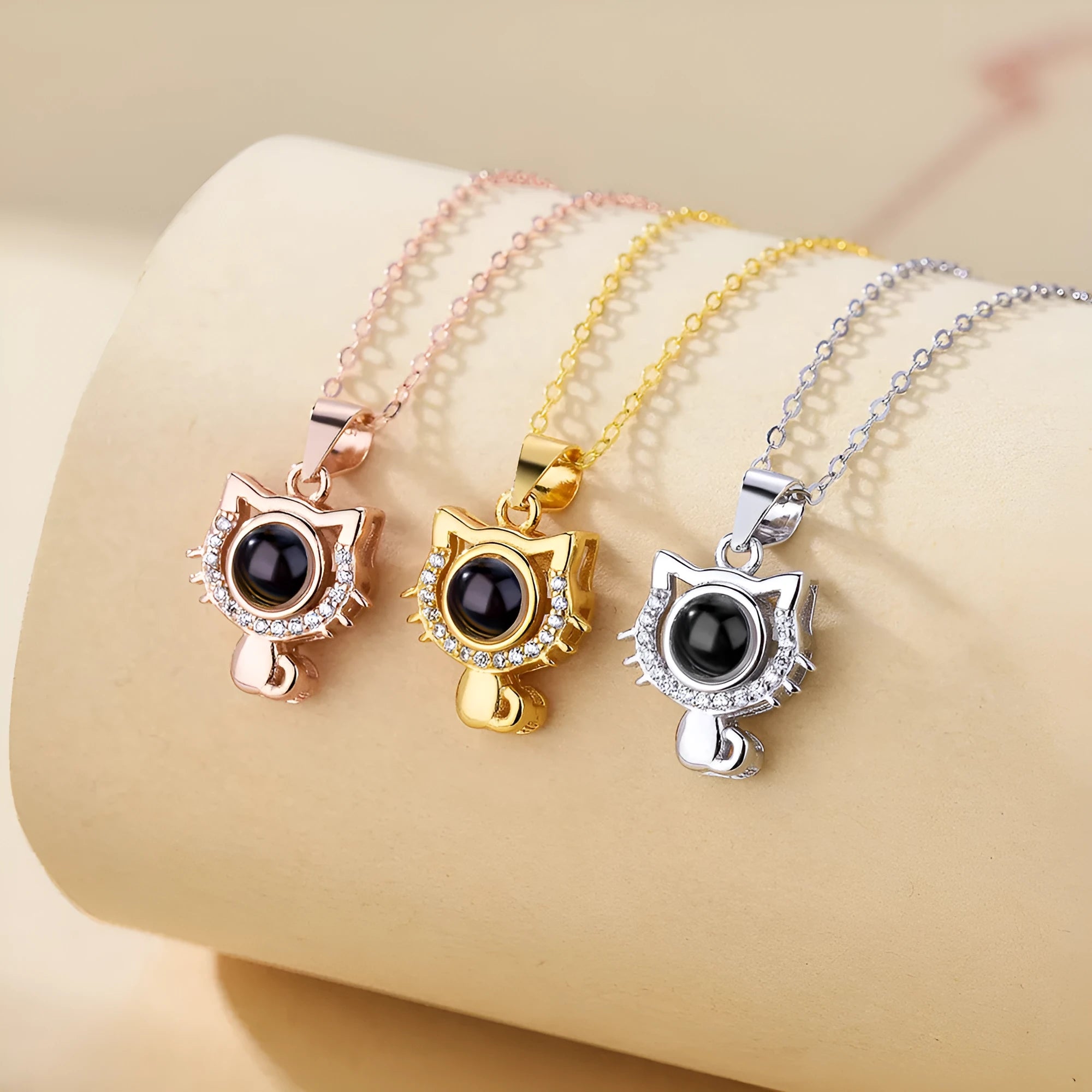 I Love Your Cat Photo Customized Projection Necklace 925 silver pendant with cat photo customisation in white gold finish