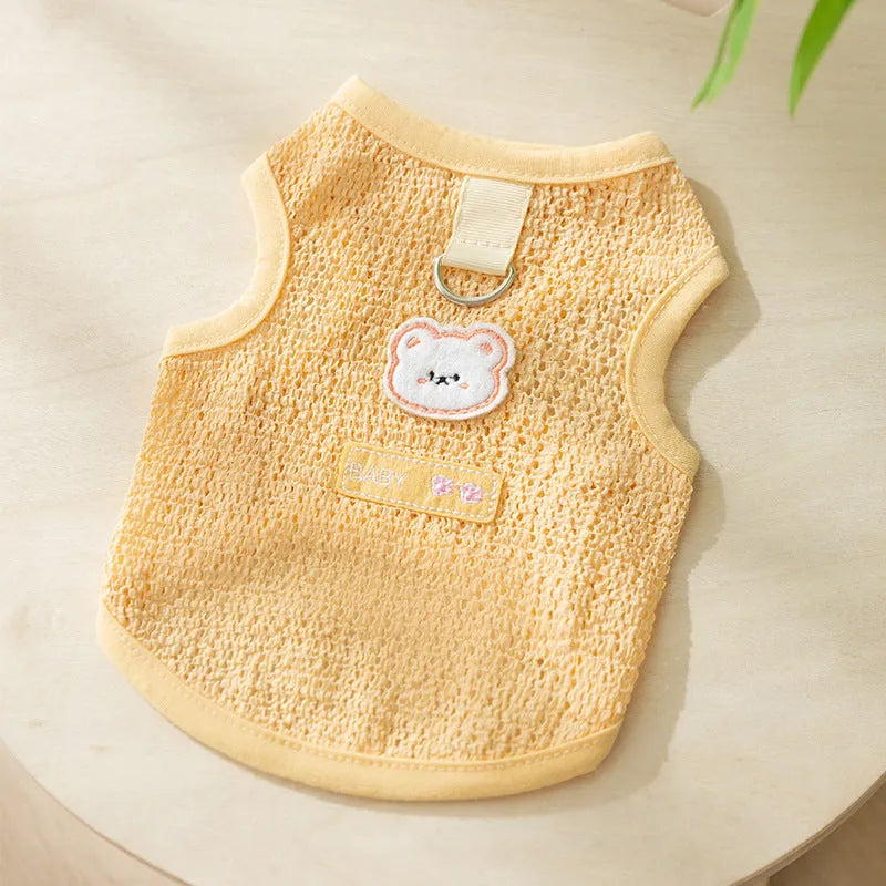 Green hollowed-out cat clothes with cartoon bear patch on knitted fabric