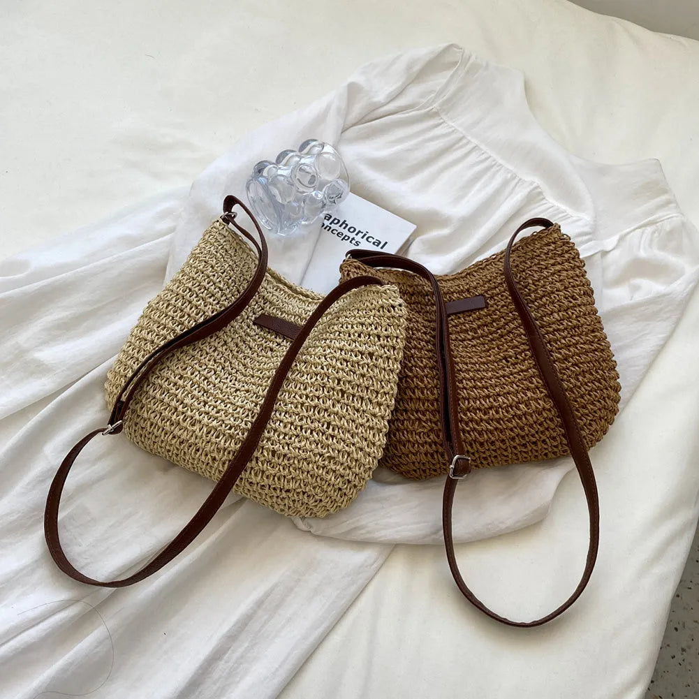 Niche design medium straw tote bag in beige with woven weave and zipper closure