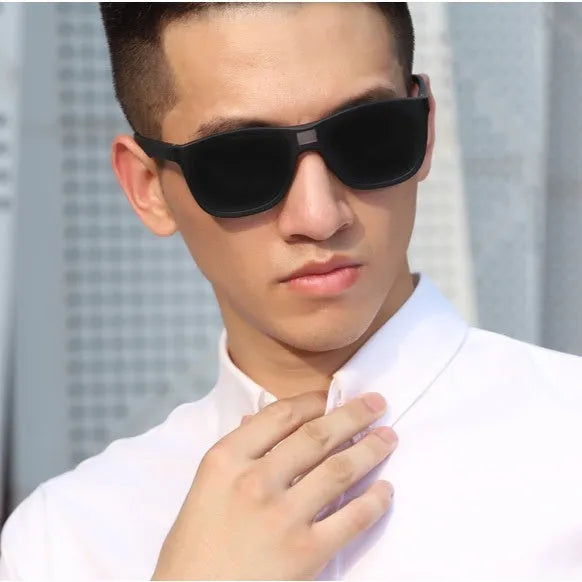 Driving and biking polarised sunglasses with black classic frame for sun protection