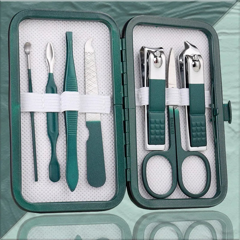 Emerald green manicure pedicure set in case with stainless steel and carbon steel nail clippers