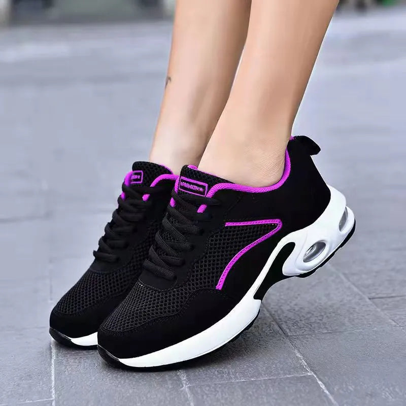 Breathable mesh low top flat heel sneaker for middle-aged and elderly, black and white colour option, size 39