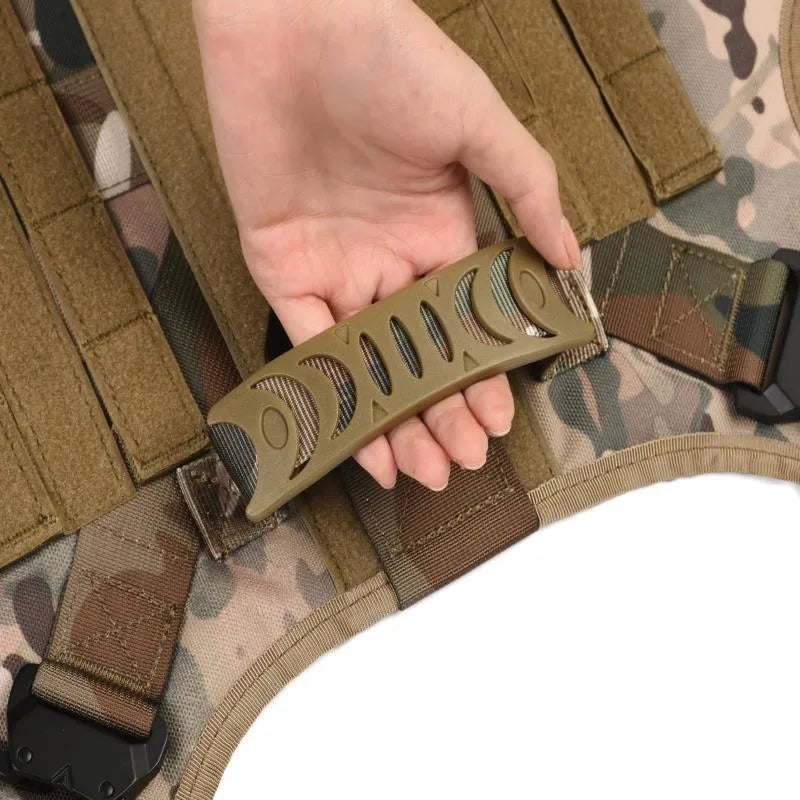 Polyester dog training battle suit set in tactical colours with harness straps and vest