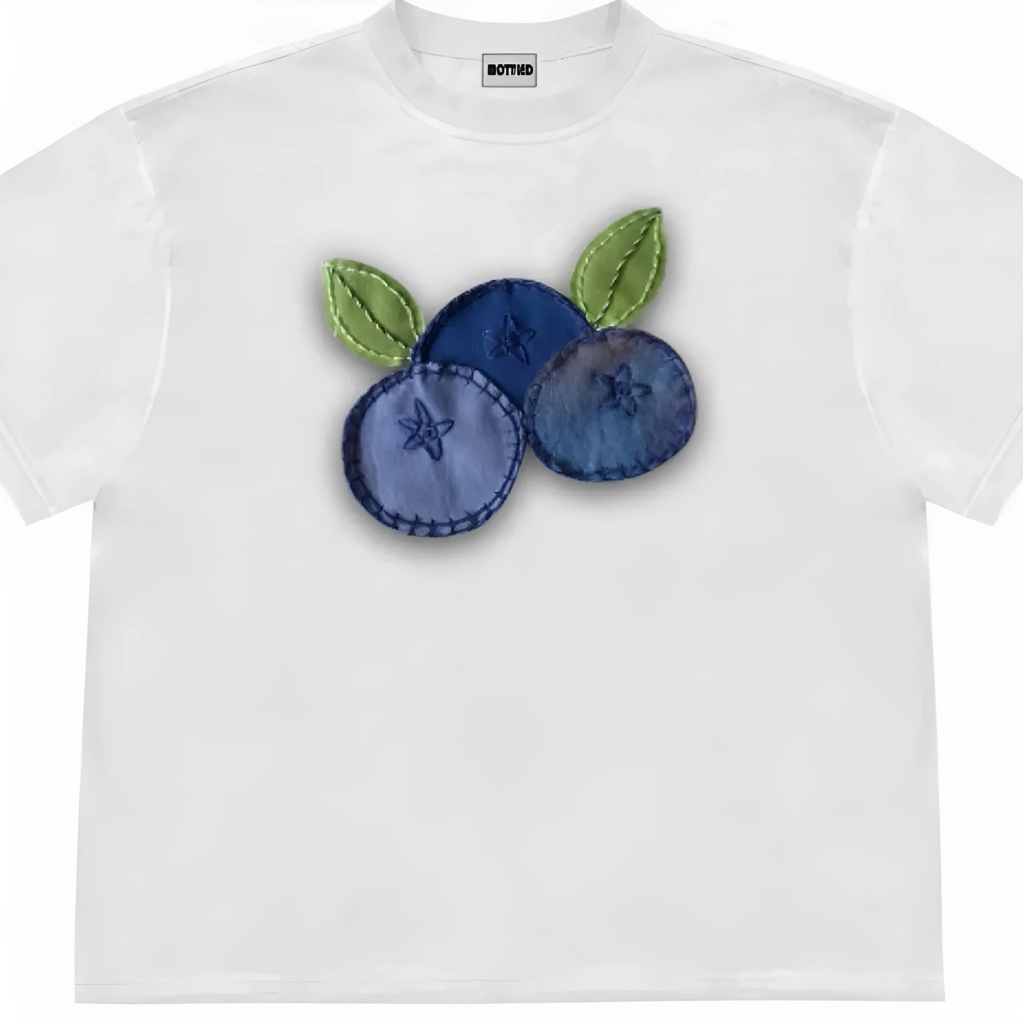 Women's loose fit blueberry print t-shirt in ice oxygen cotton fabric, short sleeves and round neck.