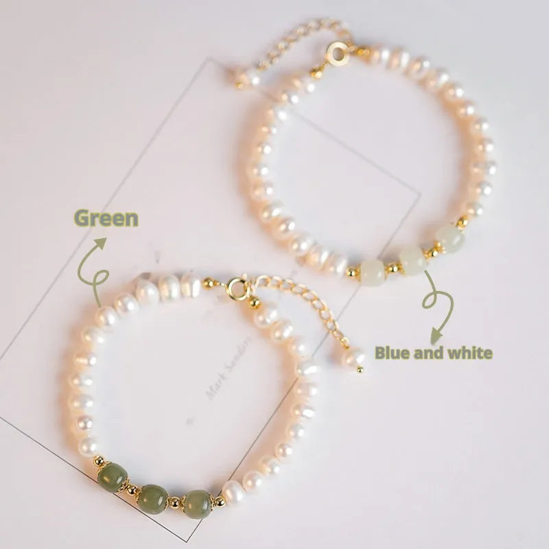 Natural freshwater pearl bracelet with diamond shape design in Hetian jade colours