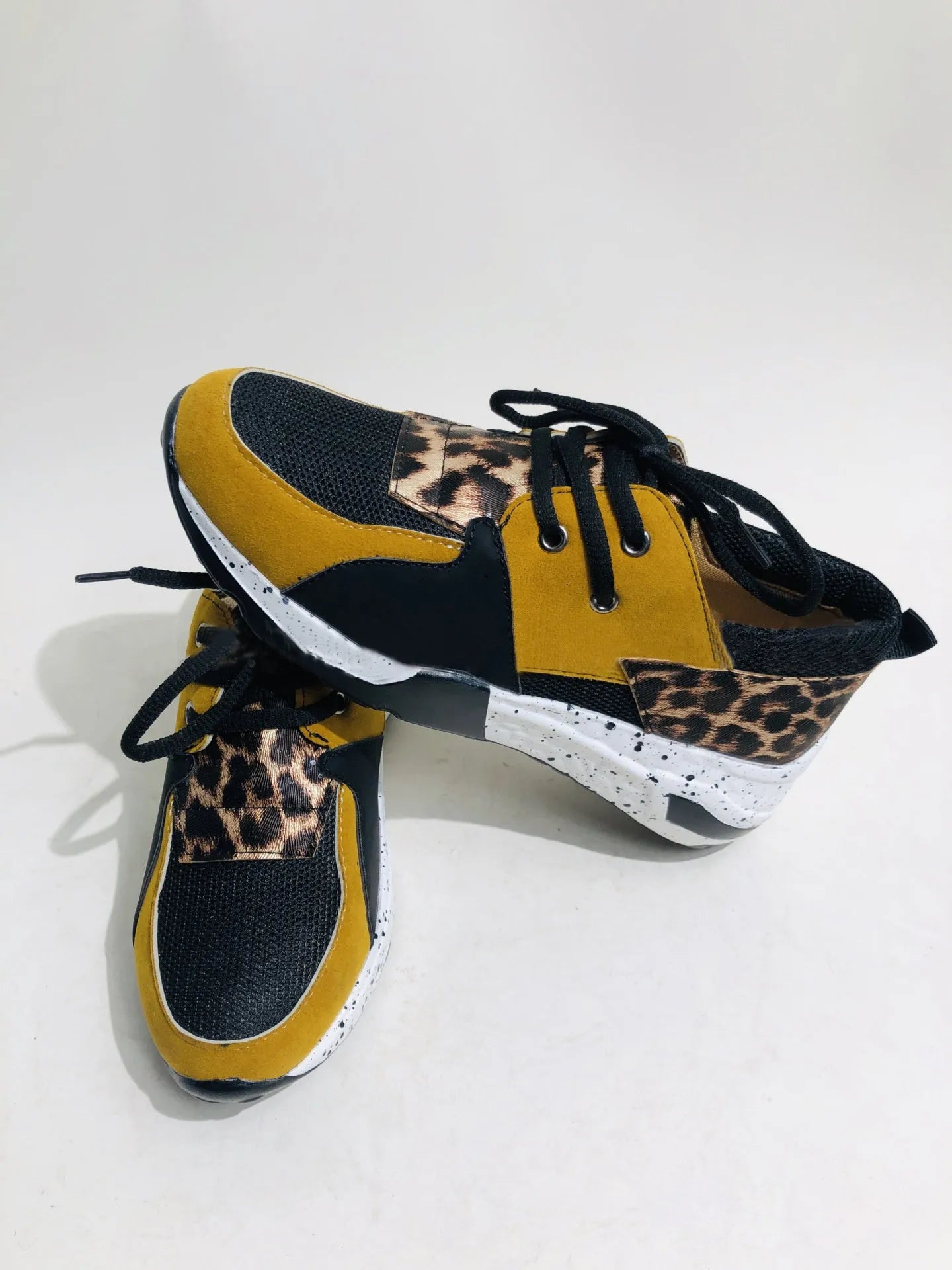 Women's casual wedge-heel sports sneakers in multiple colour patterns with suede upper and round toe