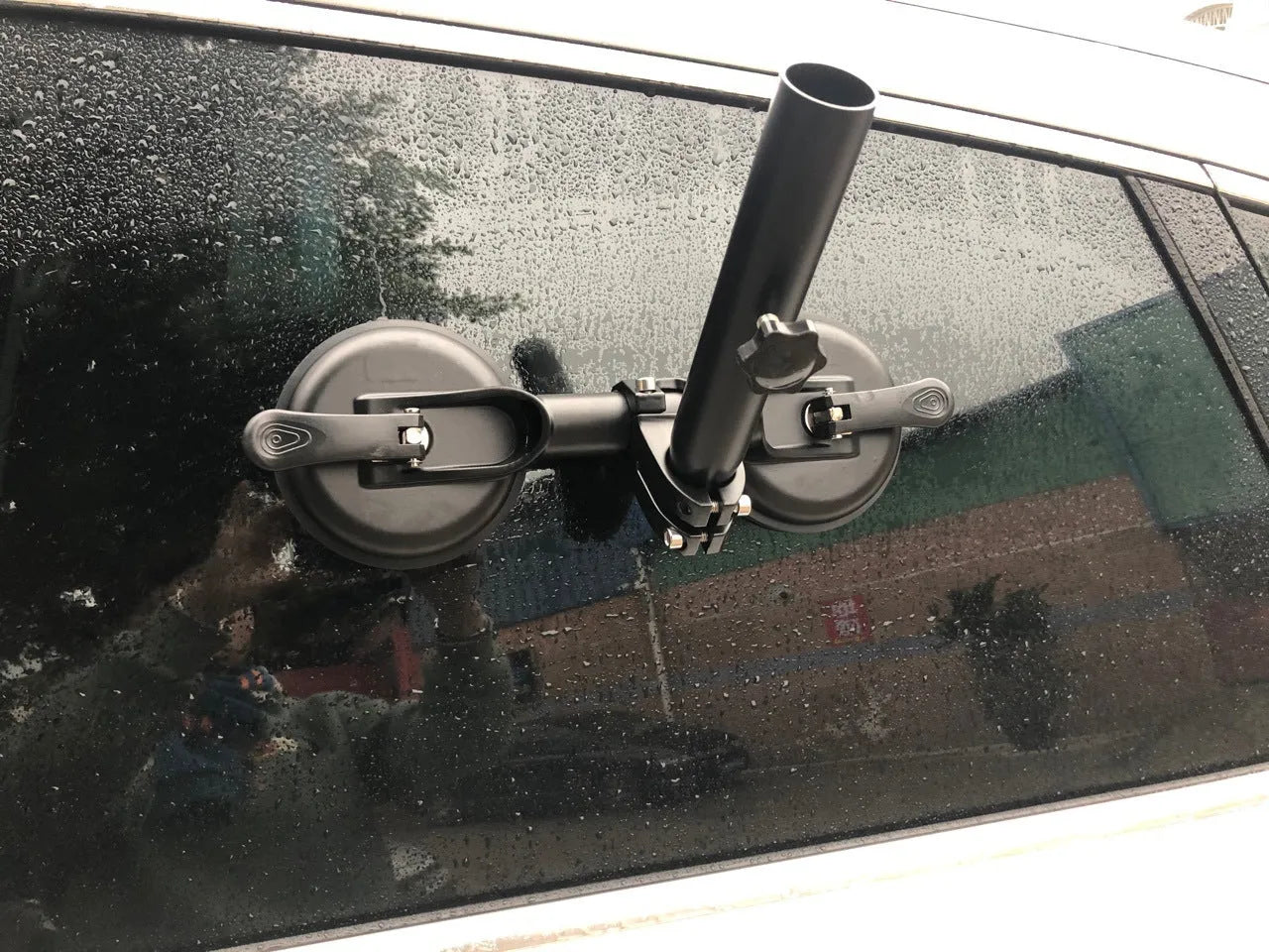 Black off-road car glass sucker flag mount base with round suction cup for vehicle window attachment