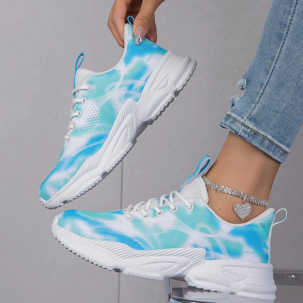 Casual flower sneakers in white blue with breathable Flyknit upper and flat MD sole