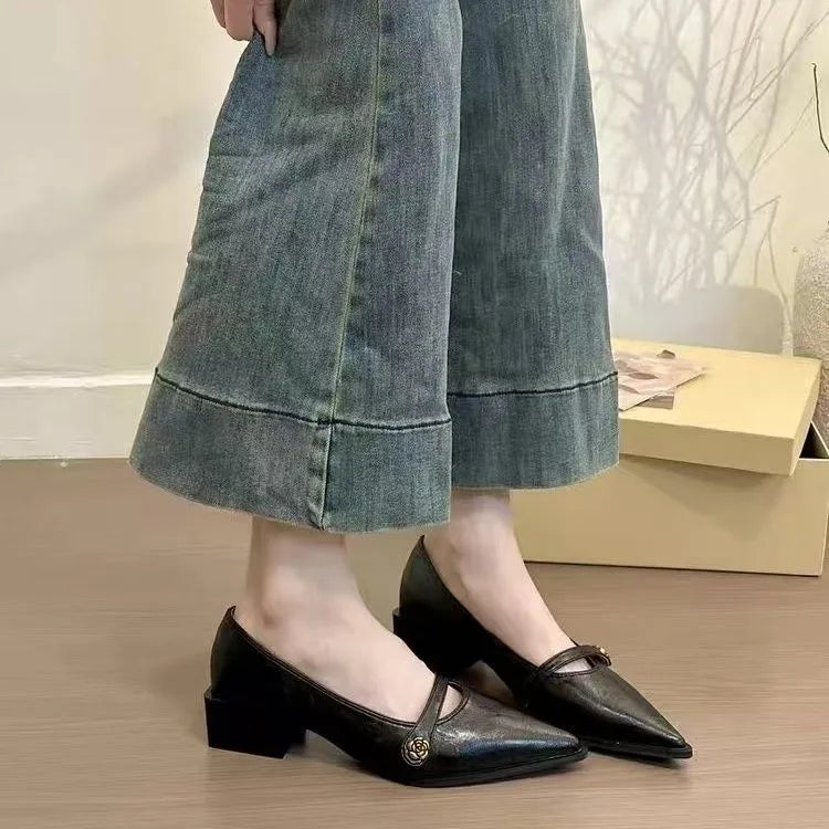 Women's retro low-cut high heels with chunky heel in black and brown, sizes 34-40
