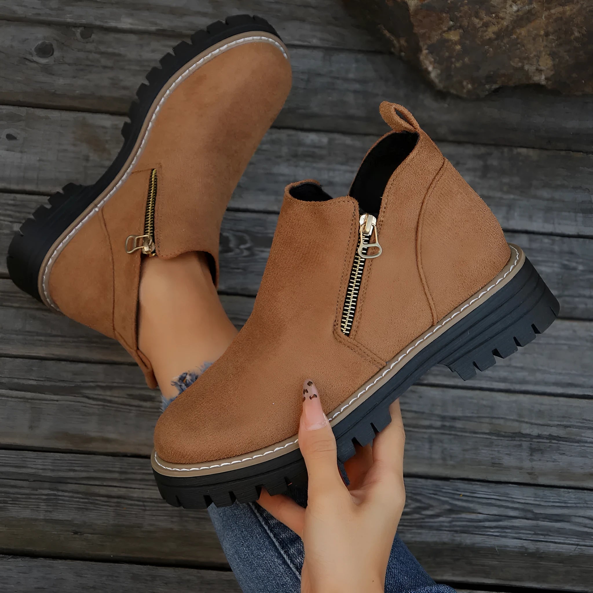 Women's side zipper chunky heel ankle boots in solid colour suede with low tube and round toe