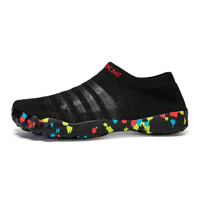 Men's camouflage flyknit water shoes with rubber sole and front lace-up closure