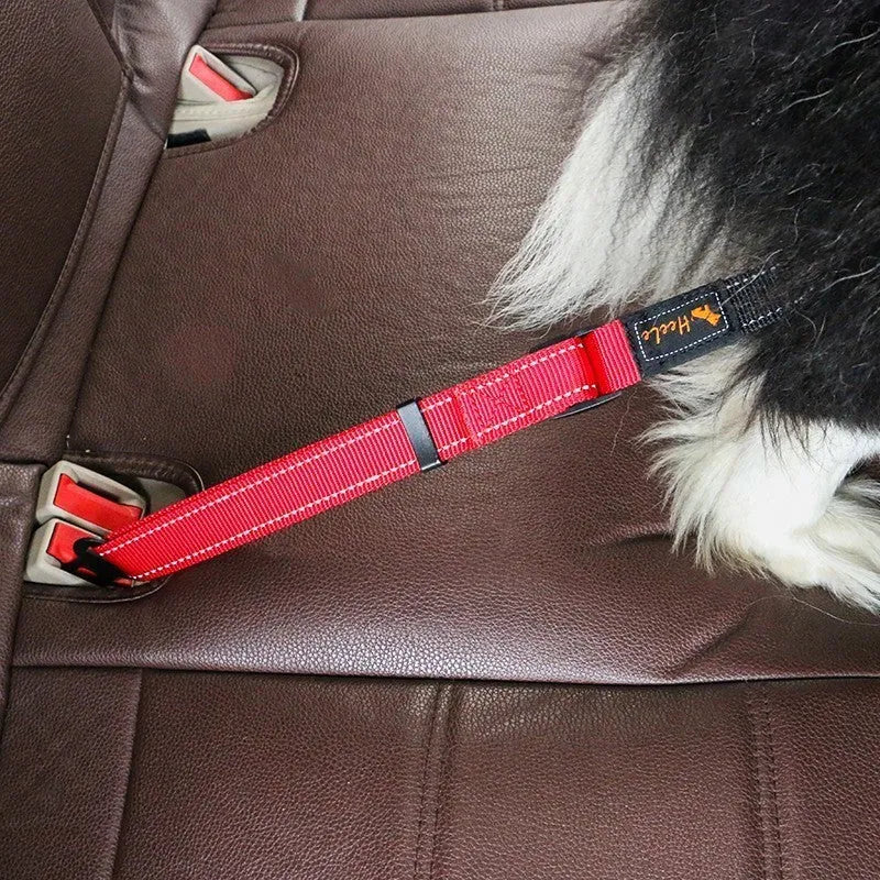 Pet car seat belt with reflective strip, nylon webbing, zinc alloy buckle, 76-148cm adjustable, various colours