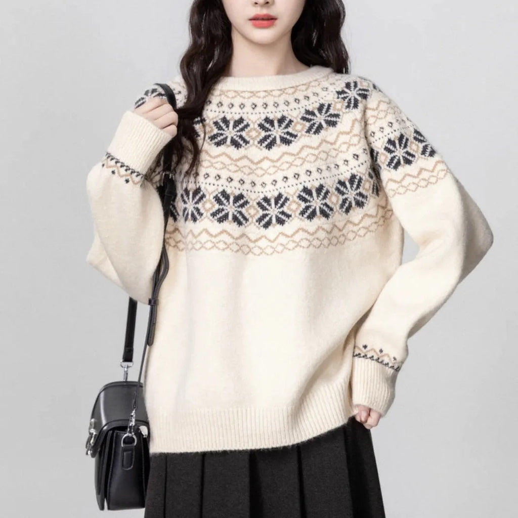 Women's vintage fair isle pullover sweater with geometric pattern in milky white, loose crew neck style