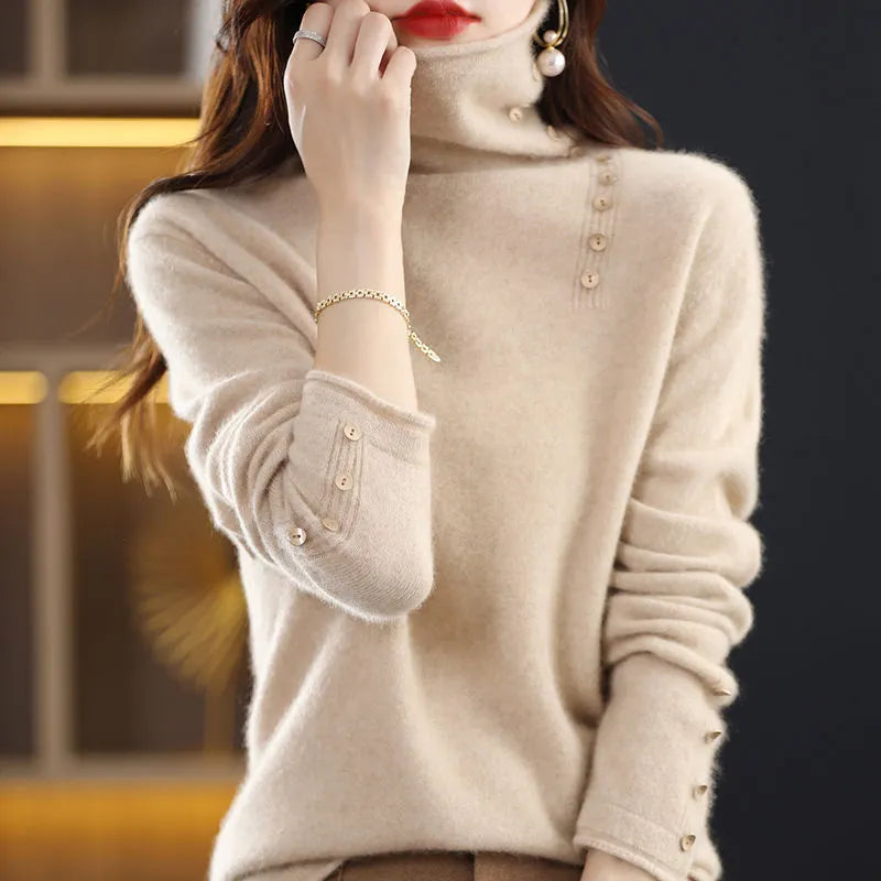 Slim fit knitted bottoming shirt in camel colour with 3D pattern and short 40cm length