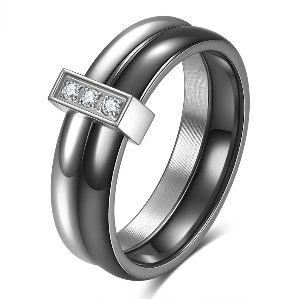 Ceramic women's ring with zirconium inlay in steel black or golden white
