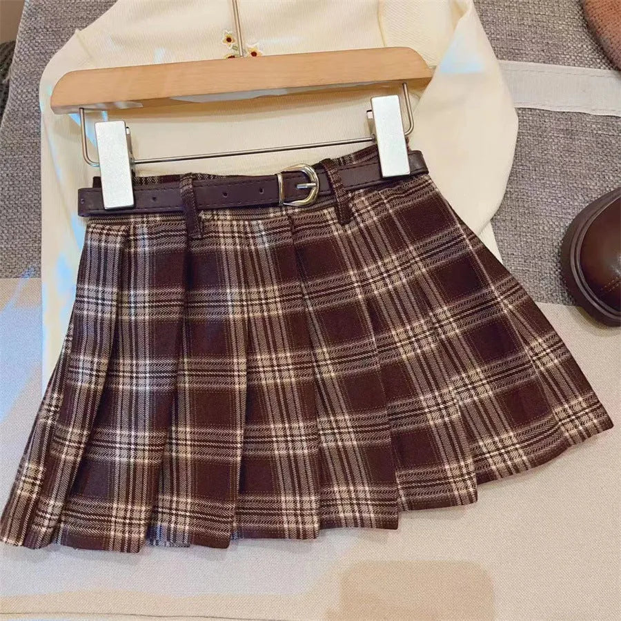 Children's plaid pleated skirt in A-line style with cotton-blend fabric