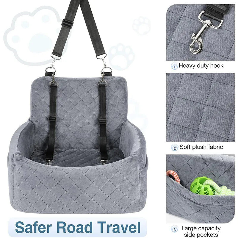 Black pet car mat made of Holland Velvet with dimensions 48x48x13cm on a car rear seat