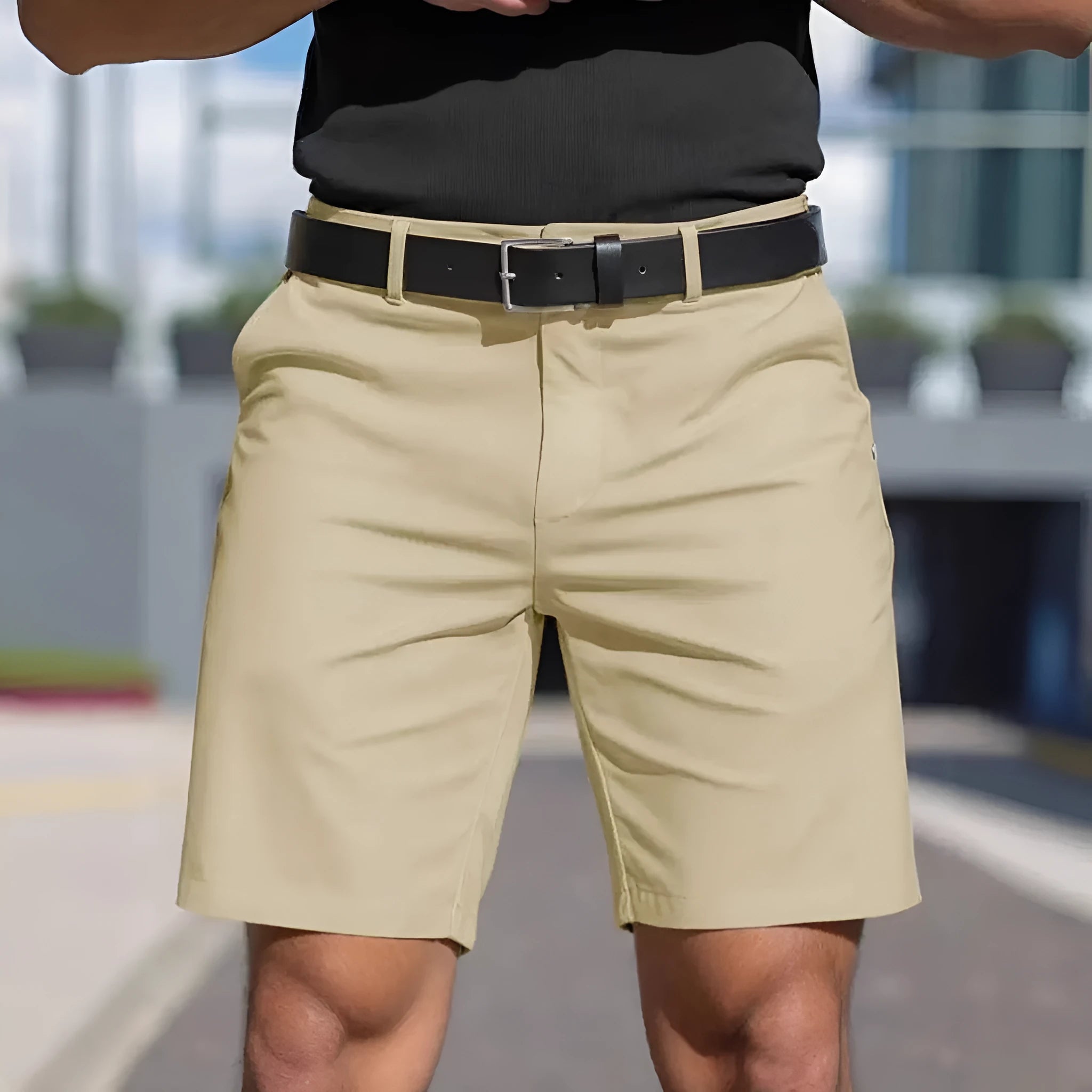 Men's solid colour fifth pants in straight leg cut with micro elastic polyester fabric
