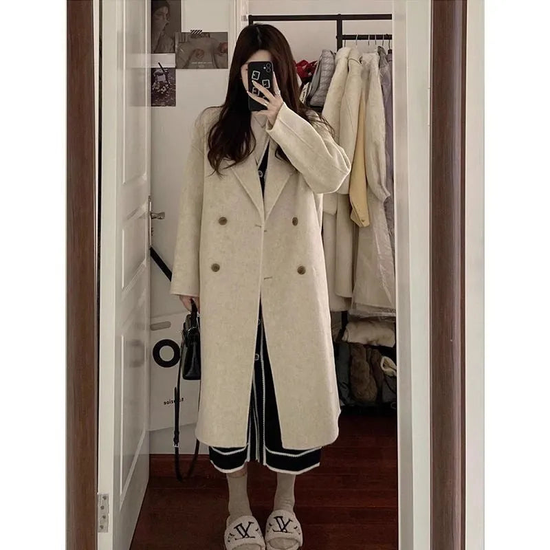 High-grade gray woolen coat for women with long sleeves, polyester fabric, autumn design, size L