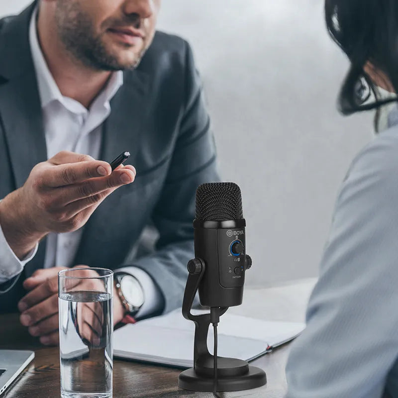 Boya BY-PM500 USB microphone in black with built-in sound card and dual pickup patterns