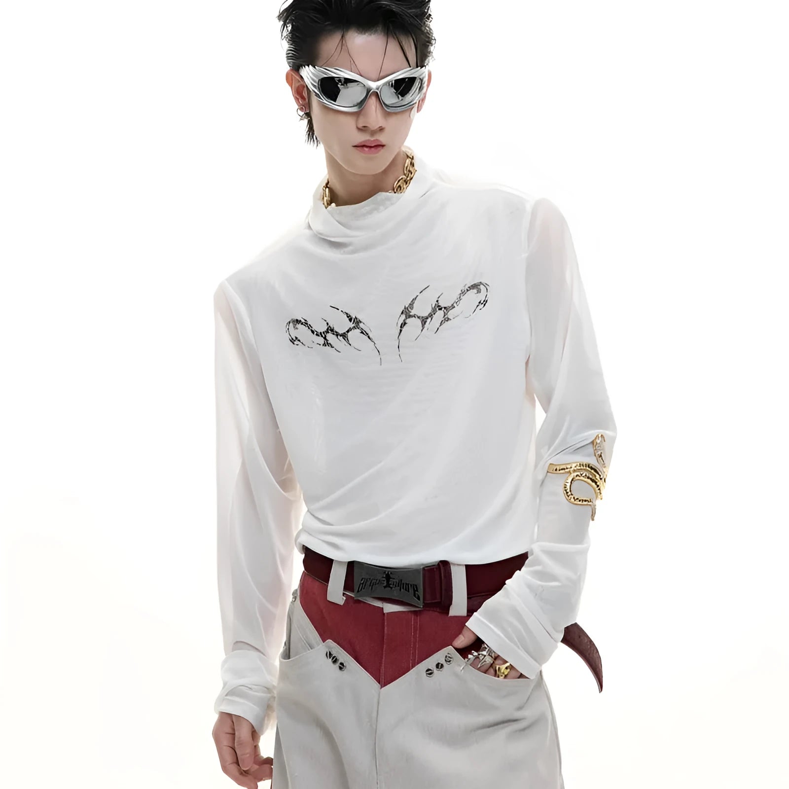 Niche mesh ice-feeling slim bottoming shirt in black, showcasing long sleeves and a trendy fit.