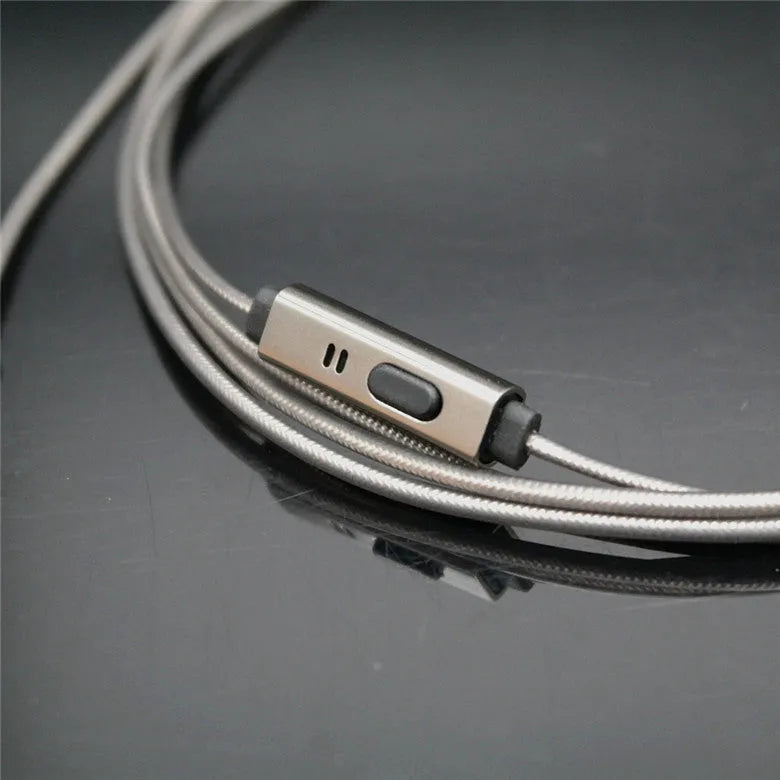 846 in-ear metal earphones with titanium grey metal housing and detachable TPE cable