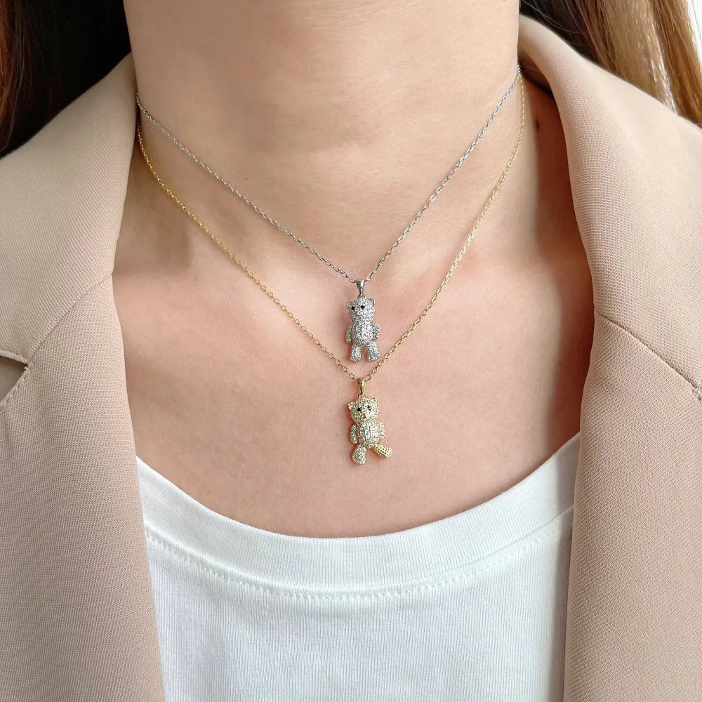 Cute bear clavicle chain necklace made from 925 silver in gold and white gold colour options for women