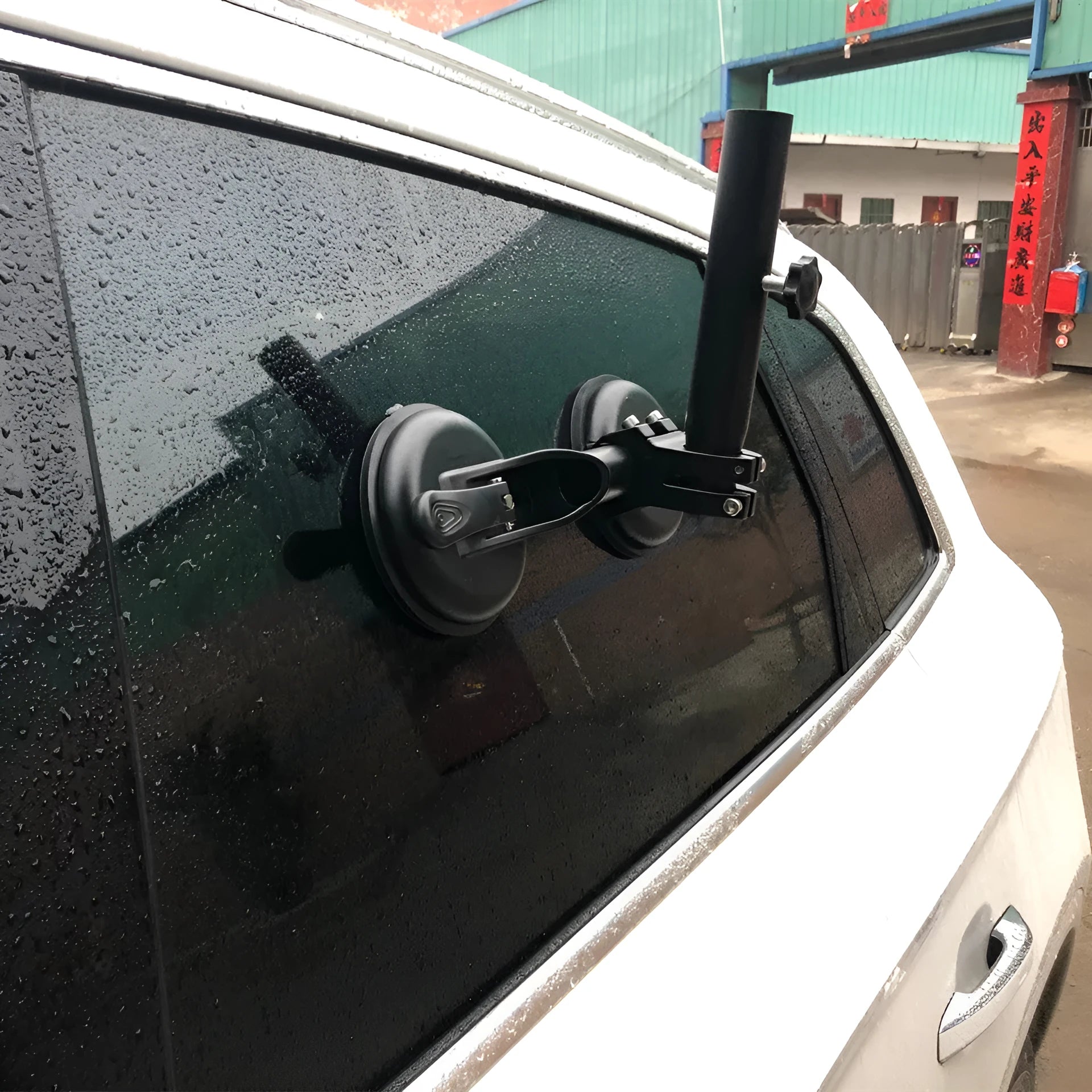Black off-road car glass sucker flag mount base with round suction cup for vehicle window attachment