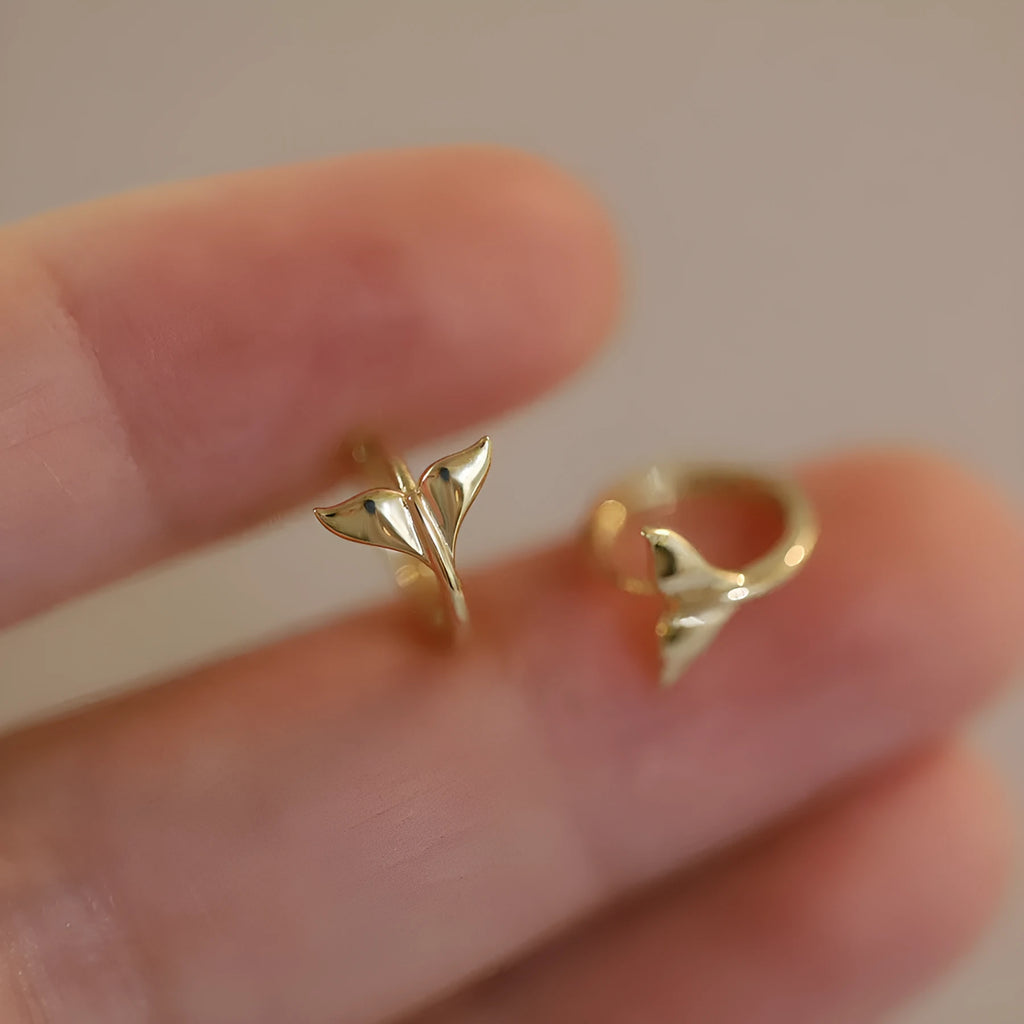 S925 sterling silver fishtail earrings in gold and white gold colours with 8mm inner diameter