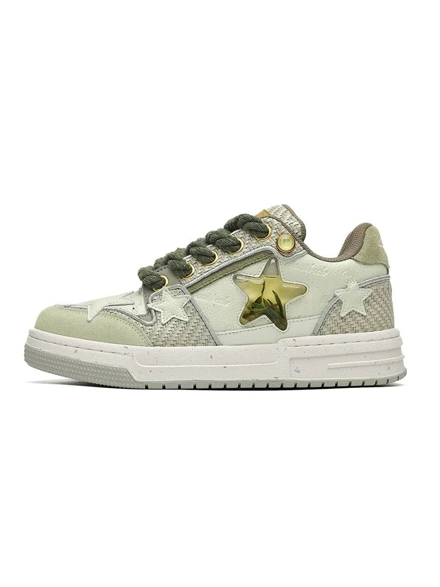 Cowhide leather platform running shoes with round toe and front lace-up in West Lake dragon well tea colour