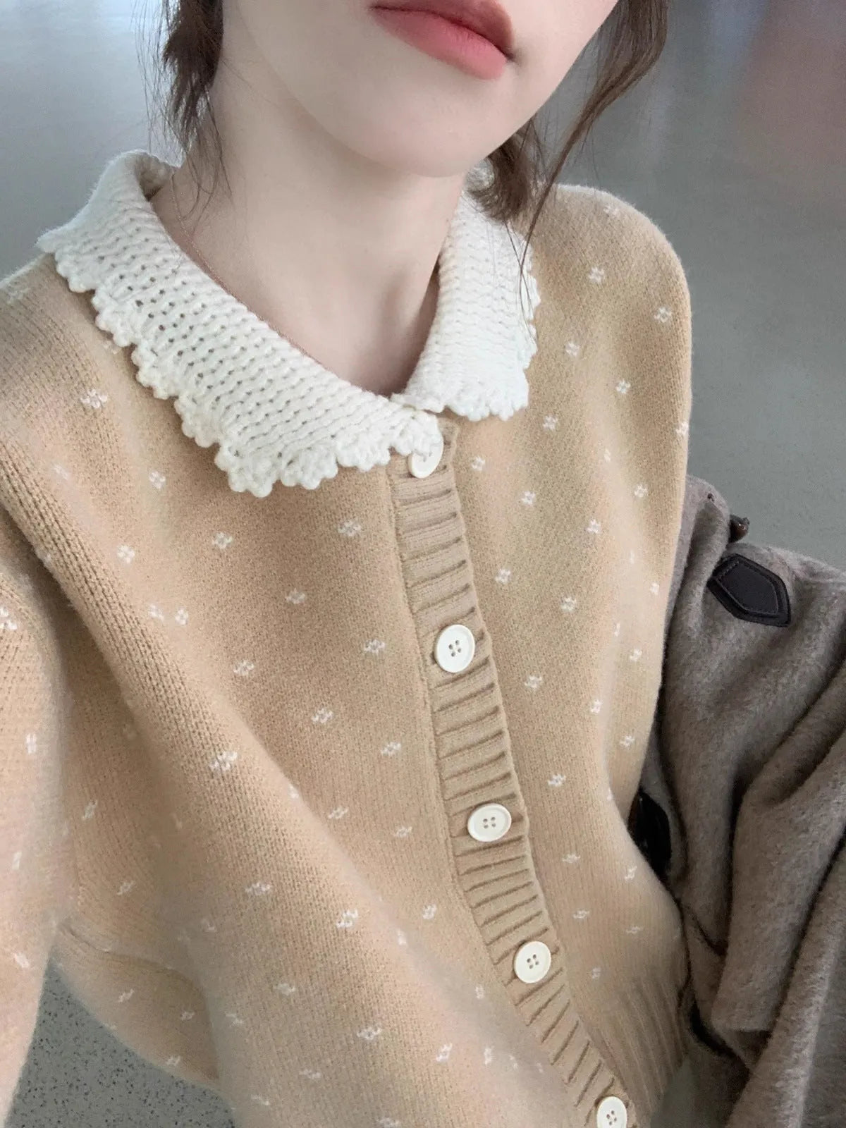 Retro Peter Pan collar knitted cardigan coat with floral pattern in cashmere blend fabric