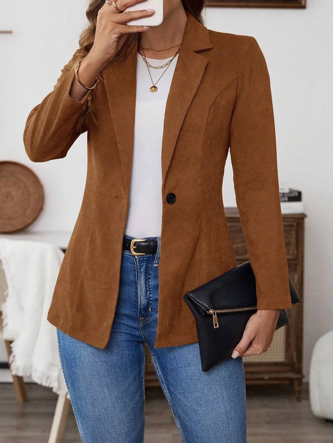 Brown single-breasted lapel leisure suit coat with long sleeves