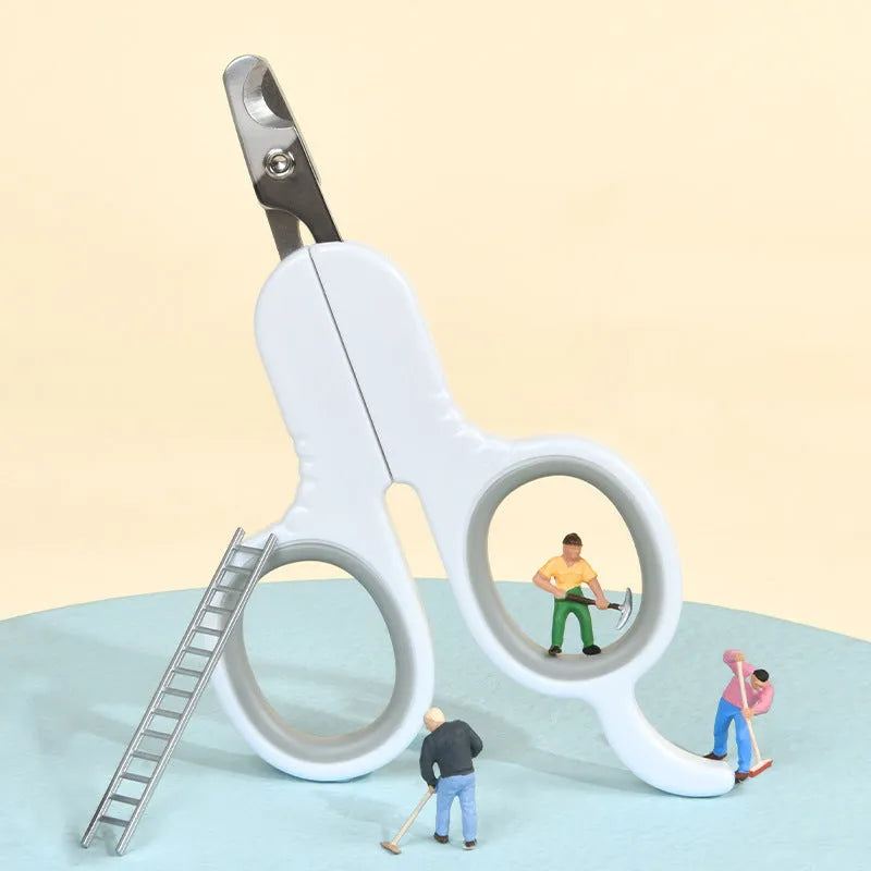 Professional grey pet nail clippers with curved tips and rubber-coated ergonomic handle.