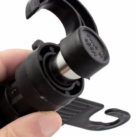 Polypropylene car seat hook vehicle hanger 17x6x11cm with three hooks