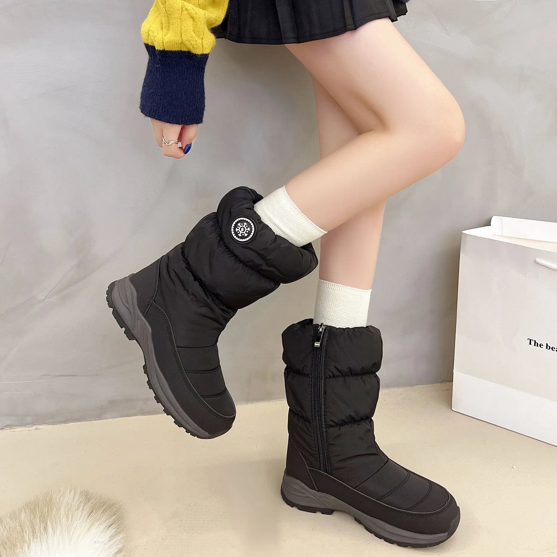 Women’s thickened cotton mid-calf snow boots with side zipper and chunky heel in black waterproof silk upper