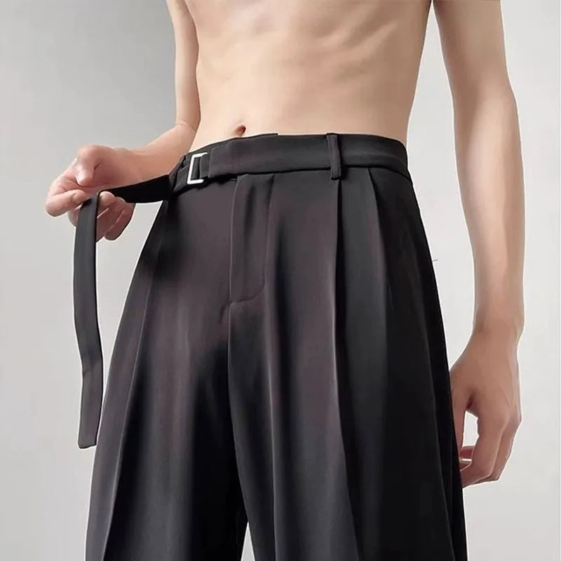 Thin straight wide leg trousers in black or brown with loose fit and straight leg opening
