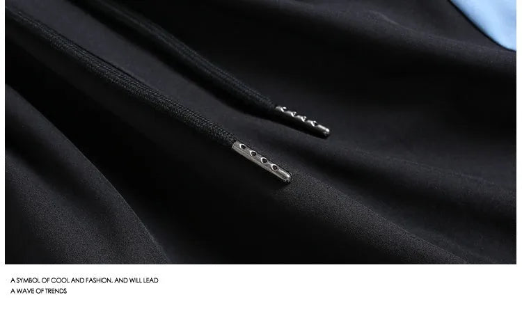 Quick-drying black sports shorts with elastic waistband and straight-leg loose fit for training