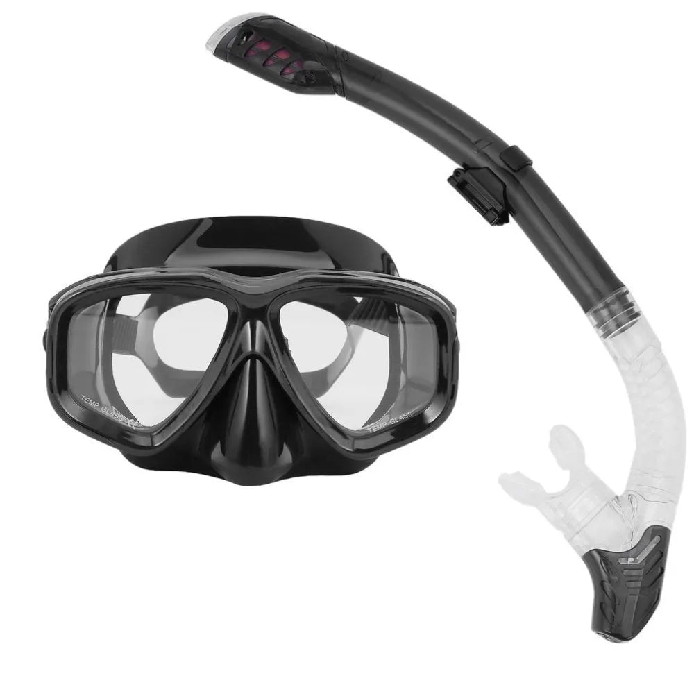 Diving goggles with transparent anti-fog lens and coloured PC frame with silicone strap