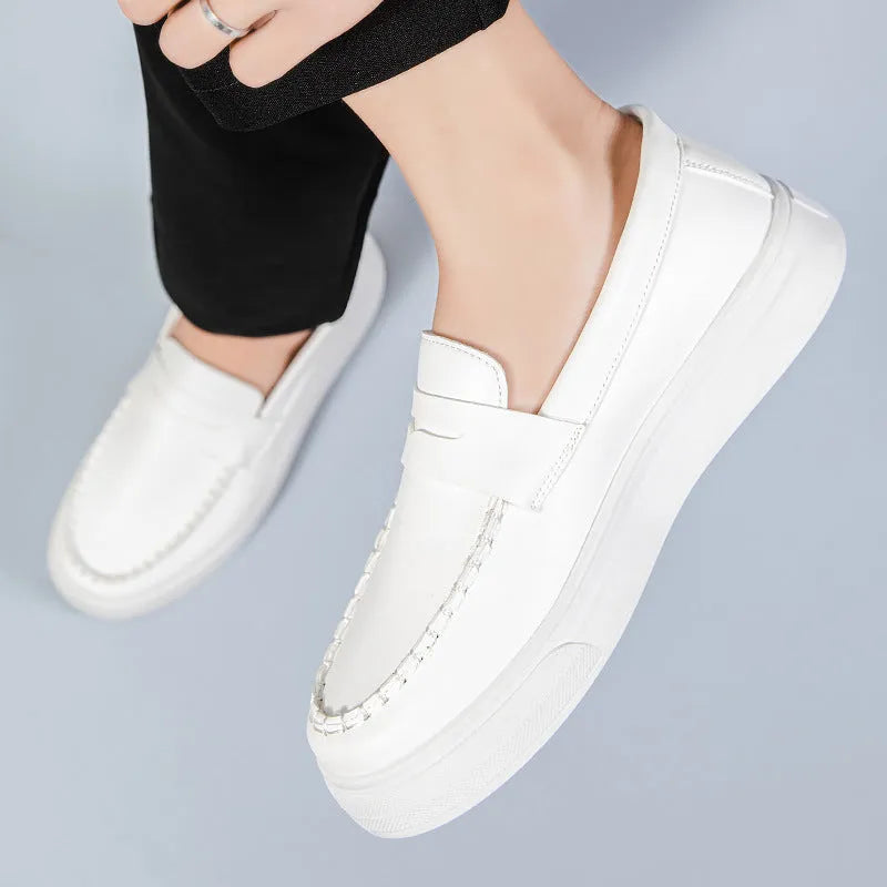 British style men's casual leather shoes in artificial PU with round toe, shown in white, black and white, and khaki colours