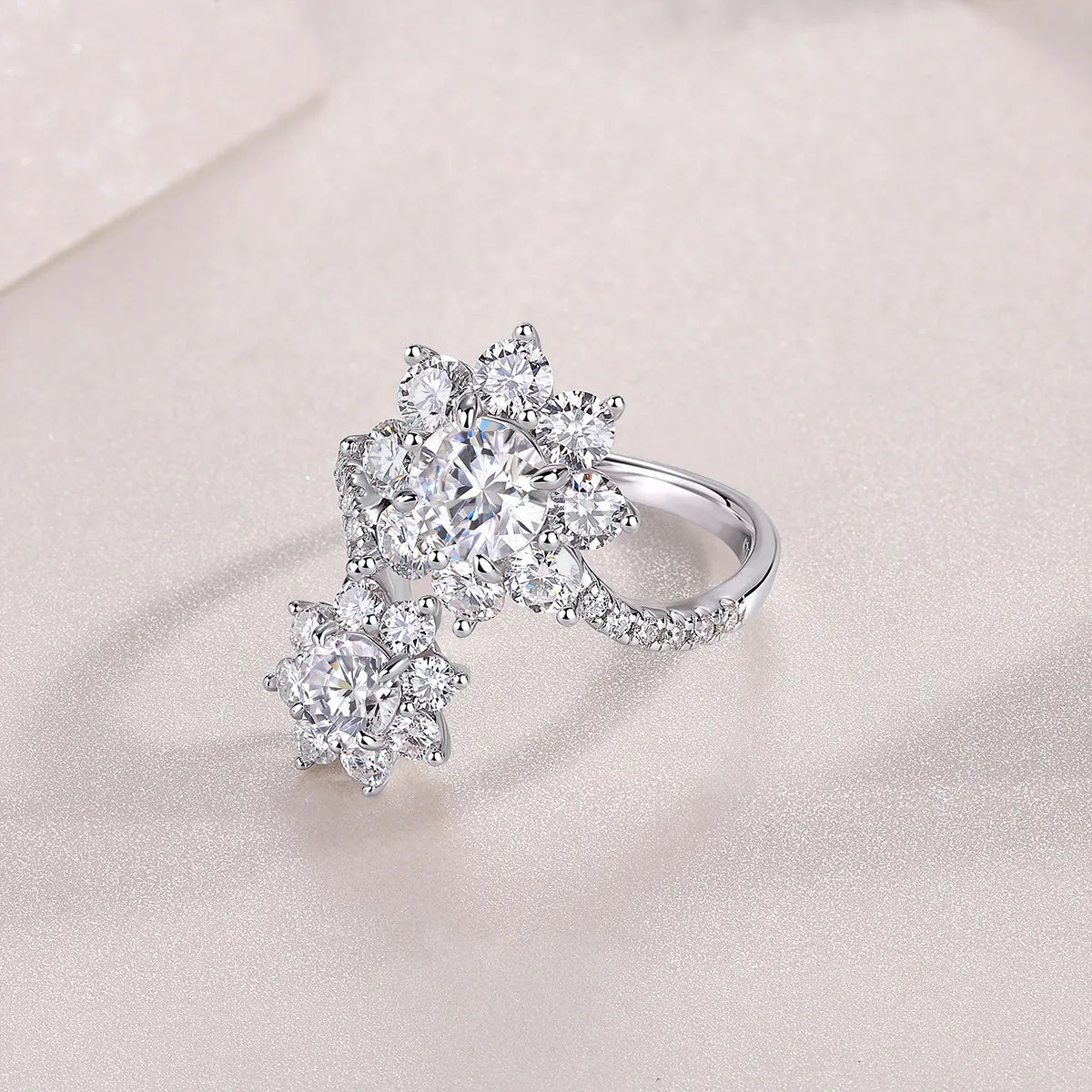 Wedding ring set with 1-carat moissanite in S925 silver platinum plating, gift box packaging