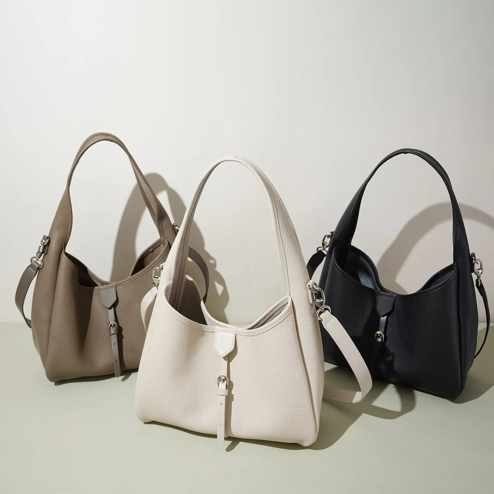 Fashion minimalist single shoulder crossbody handbag in genuine leather bucket shape for women daily wear