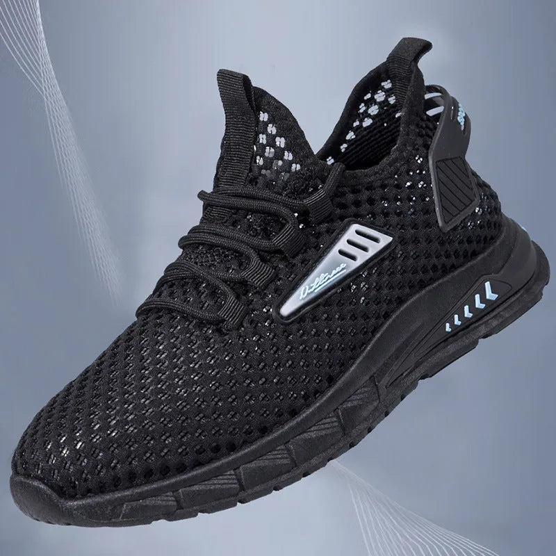 Men's mesh breathable sneaker in synthetic leather with lace-up front and EVA sole