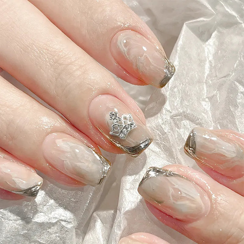 Diamond-encrusted pearl crown nail decoration from Princess Series in alloy square pattern