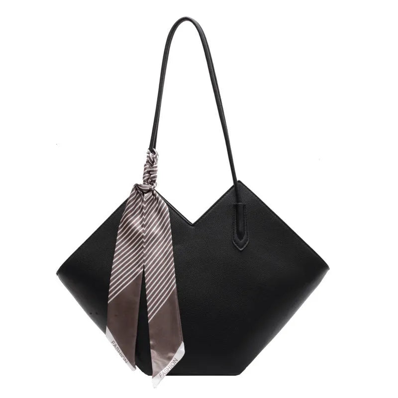 Women's large capacity PU leather shoulder bag in horizontal square shape with sandwich pocket
