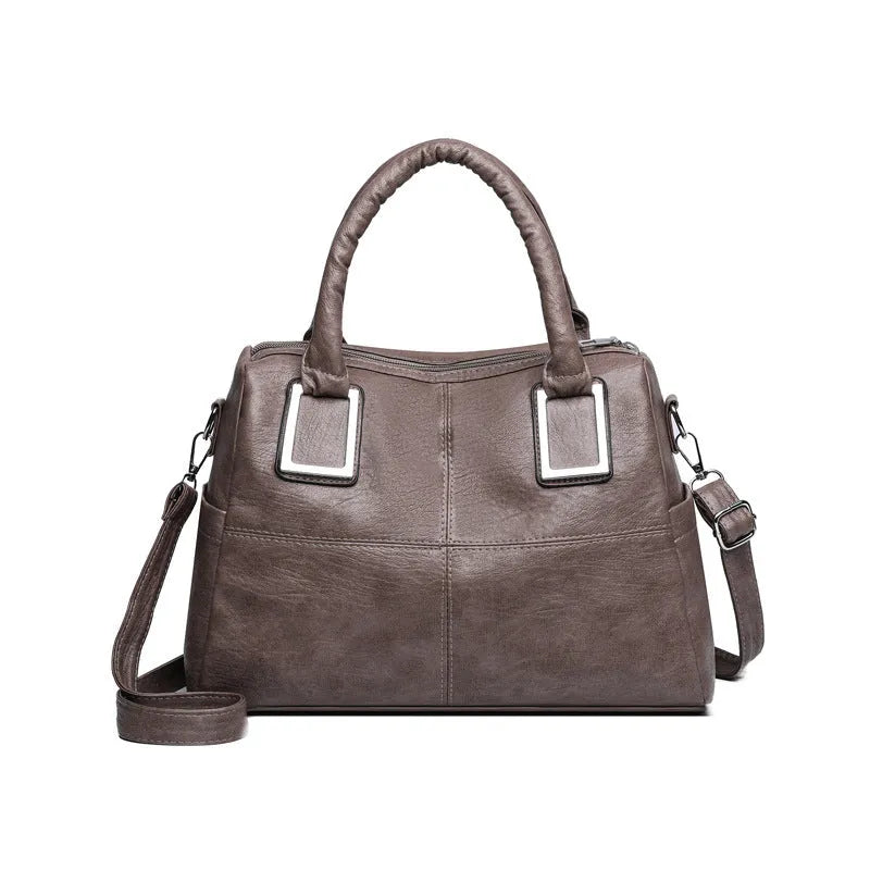 Women's horizontal square shoulder bag in wear-resistant material with interior phone and file compartments