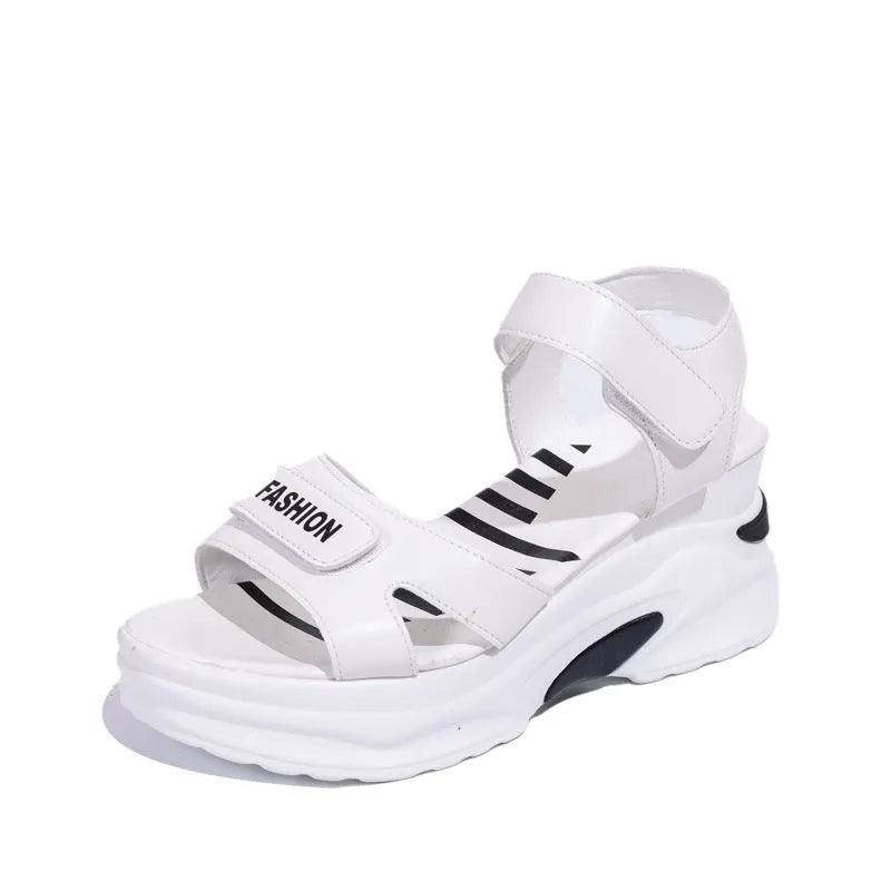 Small Muffin platform sports beach shoes with Velcro fastening, PU upper, round toe, available in creamy-white and black