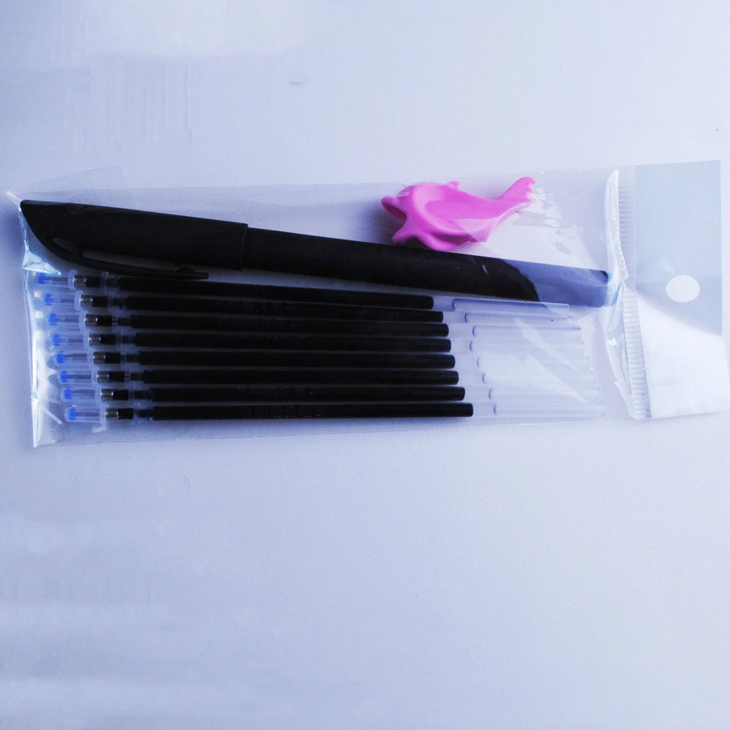 Portable automatic fading pen set showing plastic body, 0.5mm tip and eight blue refill cartridges
