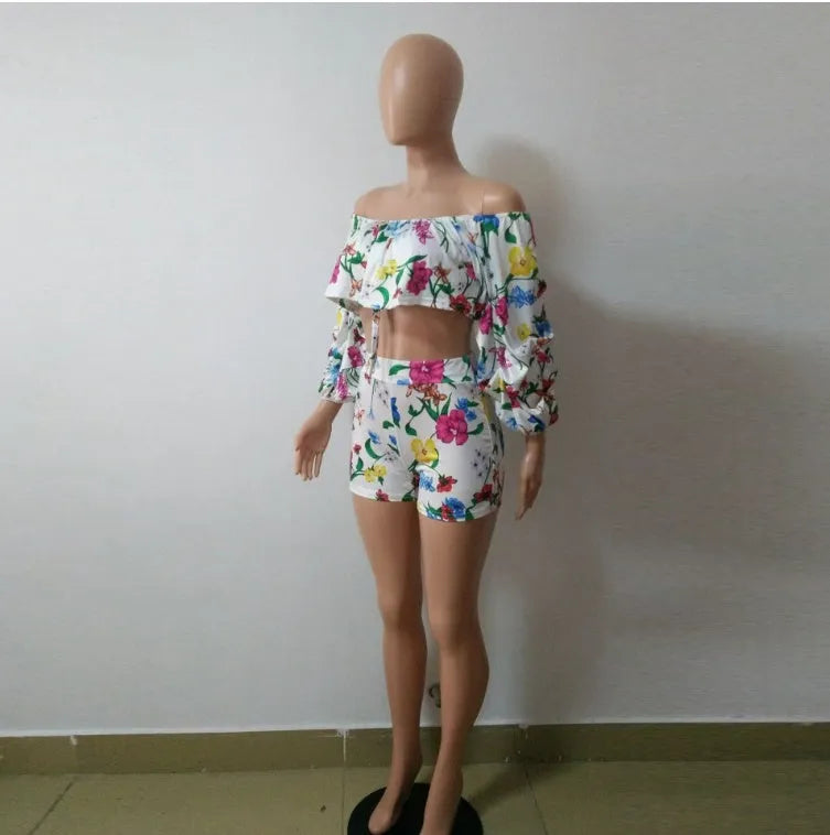 Women's multicolour digital printed two-piece pants suit with pile sleeves and matching shorts