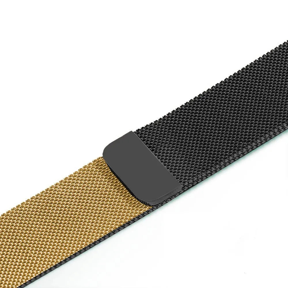 Stainless steel watch strap in silver colour for 38mm or 42mm watch cases.